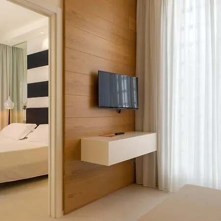 Metropol Ceccarini - Luxury 4* ריצ'יונה
