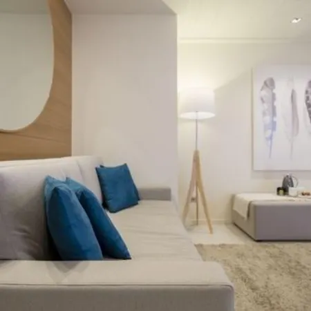 아파트호텔 Metropol Ceccarini - Luxury 리치오네