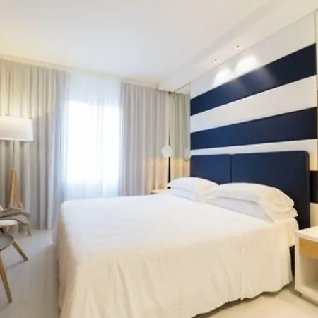 Hotel apartamentowy Metropol Ceccarini - Luxury 4*