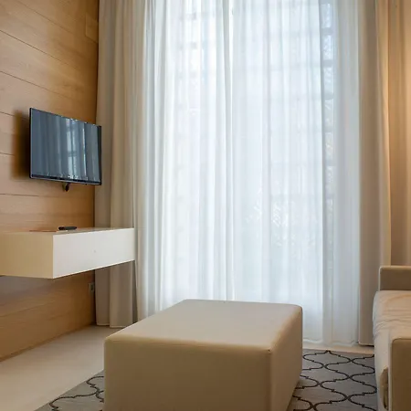 Metropol Ceccarini - Luxury 리치오네