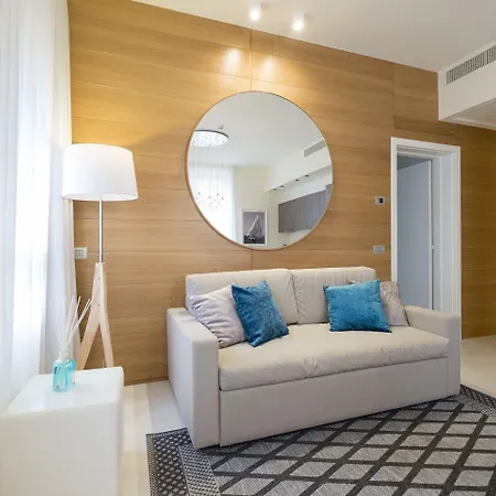 아파트호텔 Metropol Ceccarini - Luxury 4*