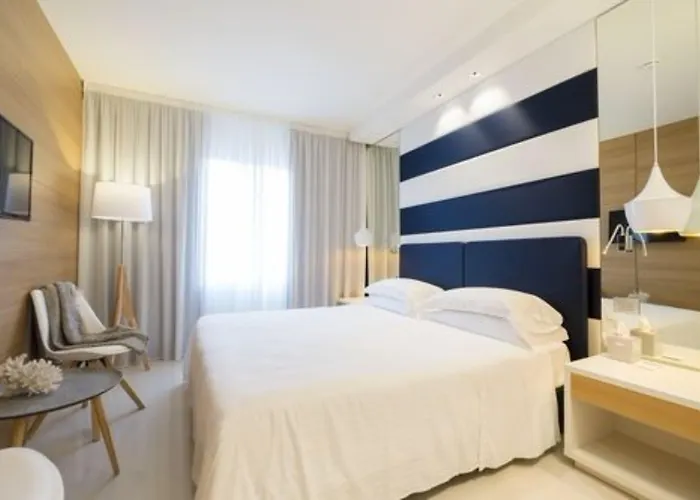 شقة فندقية Metropol Ceccarini - Luxury 4*