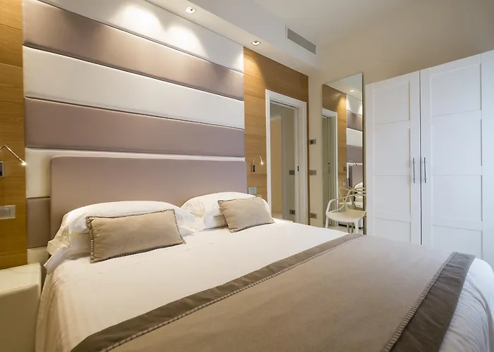 Metropol Ceccarini - Luxury شقة فندقية 4*