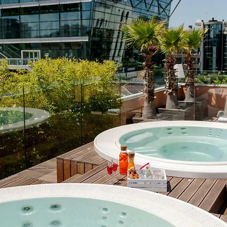 Metropol Ceccarini - Luxury Aparthotel Riccione