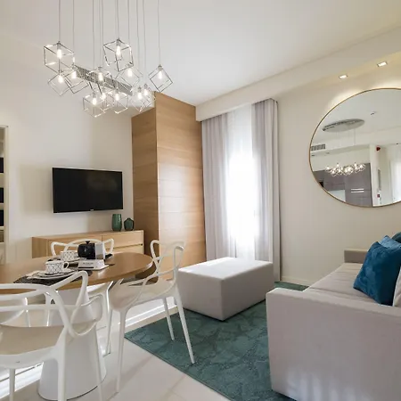 Metropol Ceccarini - Luxury Aparthotel Riccione