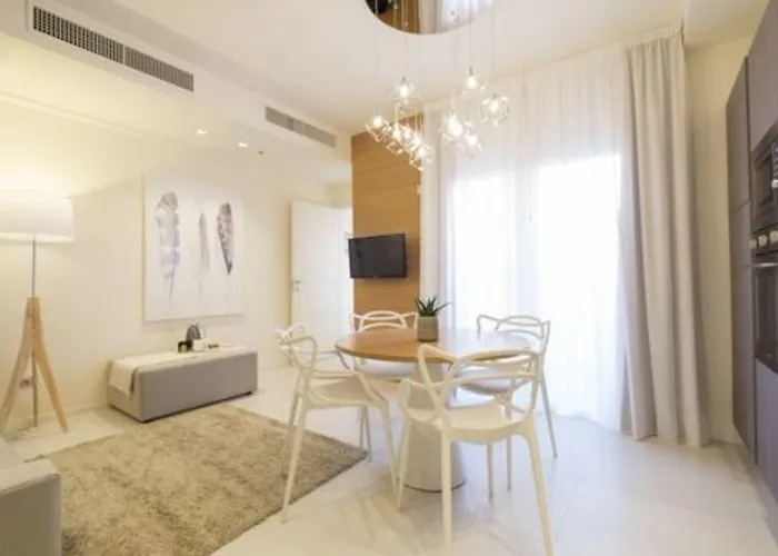 Metropol Ceccarini - Luxury Lejlighedshotel Riccione