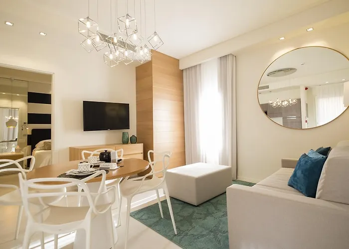 شقة فندقية Metropol Ceccarini - Luxury 4*